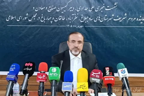 حدادی: وزیر جهاد کشاورزی باید پاسخگوی بحران نهاده‌های دامی باشد