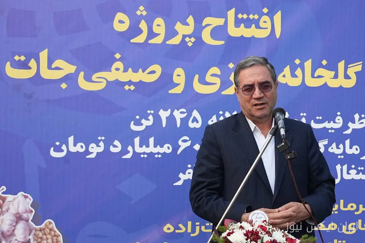 استاندار آذربایجانغربی: توسعه کشتهای گلخانهای به احیای دریاچه ارومیه کمک میکند