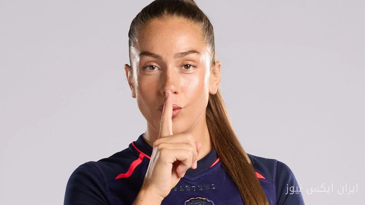 Holly Aitchison: Am Rande der Geschichtsschreibung mit dem Trikot Englands