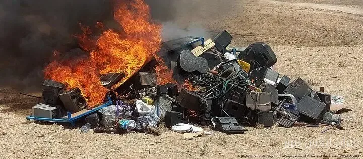 طالبان، ۸۳۲ ساز موسیقی را در کنر آتش زدند!