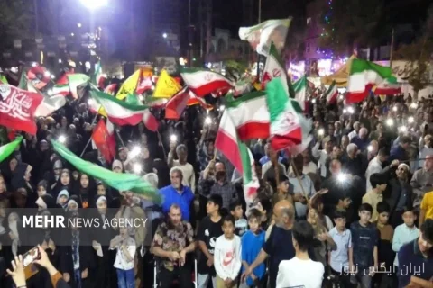 Der Imam Khomeini-Platz in Esfarain ist seit 200 Nächten Gastgeber für die Menschen