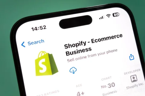 شوک بزرگ در دنیای تجارت: Shopify در حال خرید Tailwind Labs است!