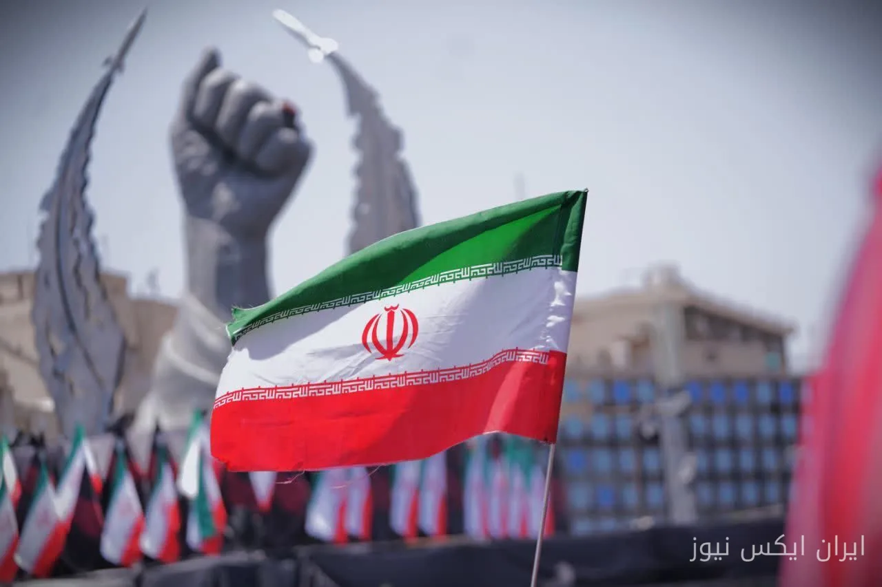 مردم مازندران با حضور حماسی خیابان‌ها را به رنگ ایران درآوردند