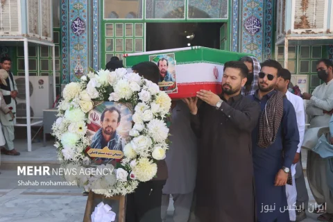 تشییع پیکر شهید مسلم فاضلی در سراوان