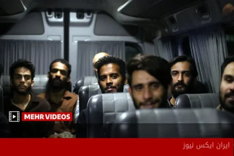 بازگشت ۱۰ صیاد هرمزگانی از امارات؛ آغوش خانواده در انتظار