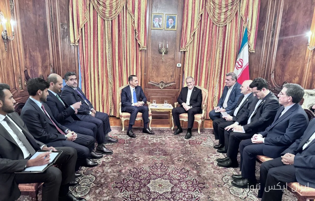 نخست وزیر قطر با رئیس جمهور اسلامی ایران دیدار کرد