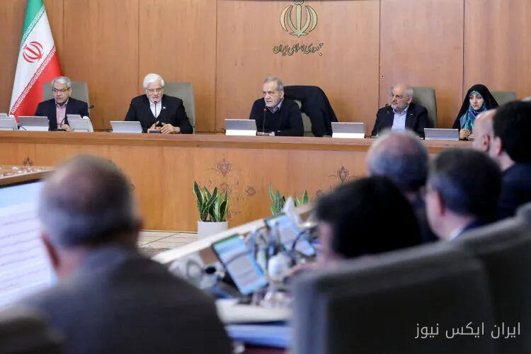 مشاور پزشکیان: ترمیم کابینه گامی به سوی شایستهسالاری است