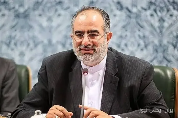 حسام‌الدین آشنا به شایعه صدور امان‌نامه برای عباس عراقچی واکنش نشان داد