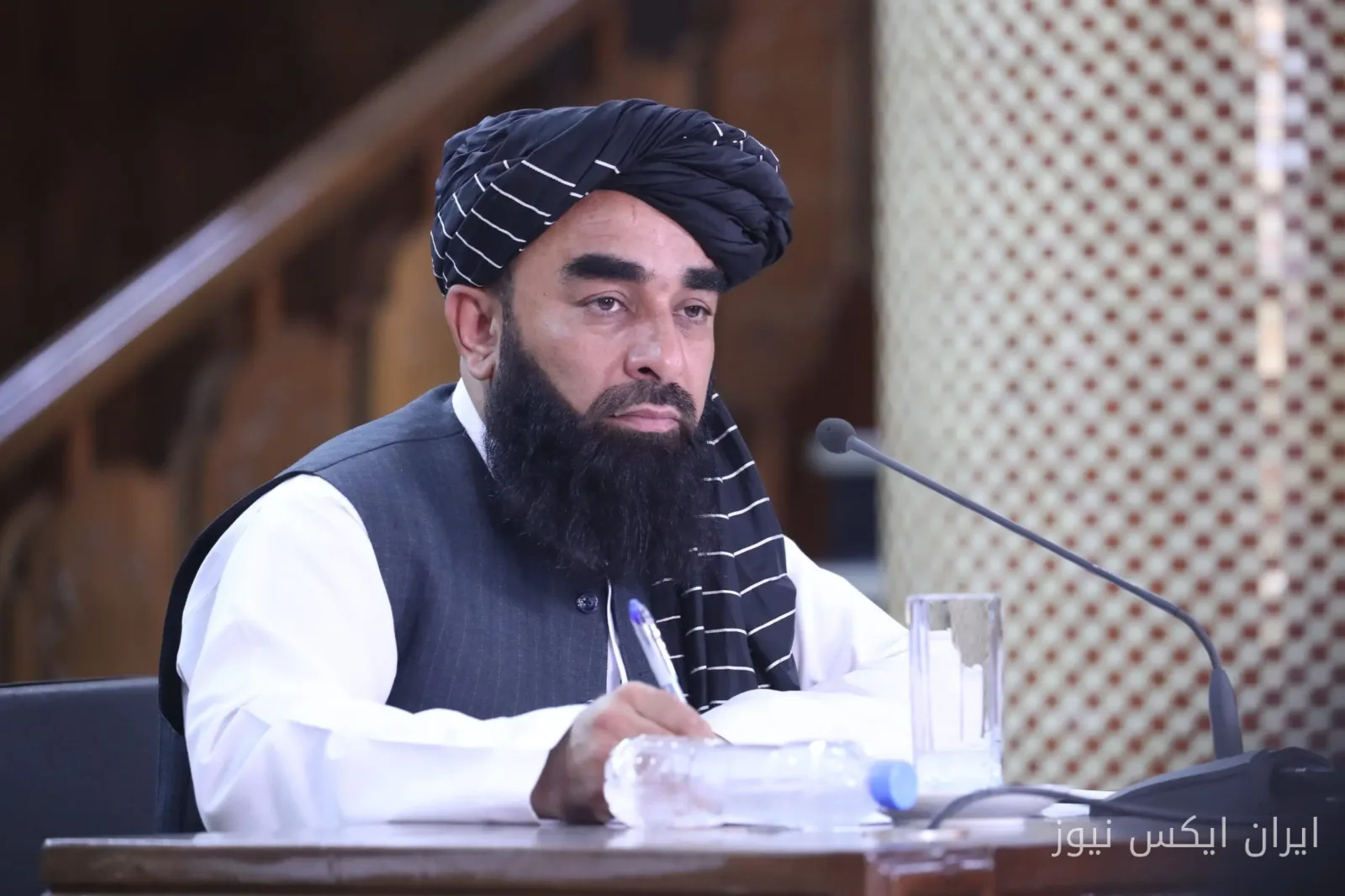 طالبان: شریعت اسلامی را برای روابط با جهان رها نمیکنیم