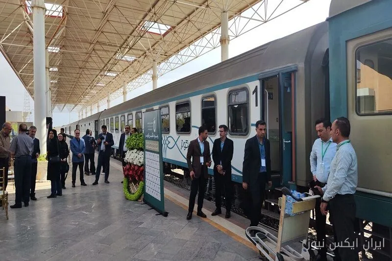 سوت قطار پنج ستاره کرمان به مشهد به صدا درآمد