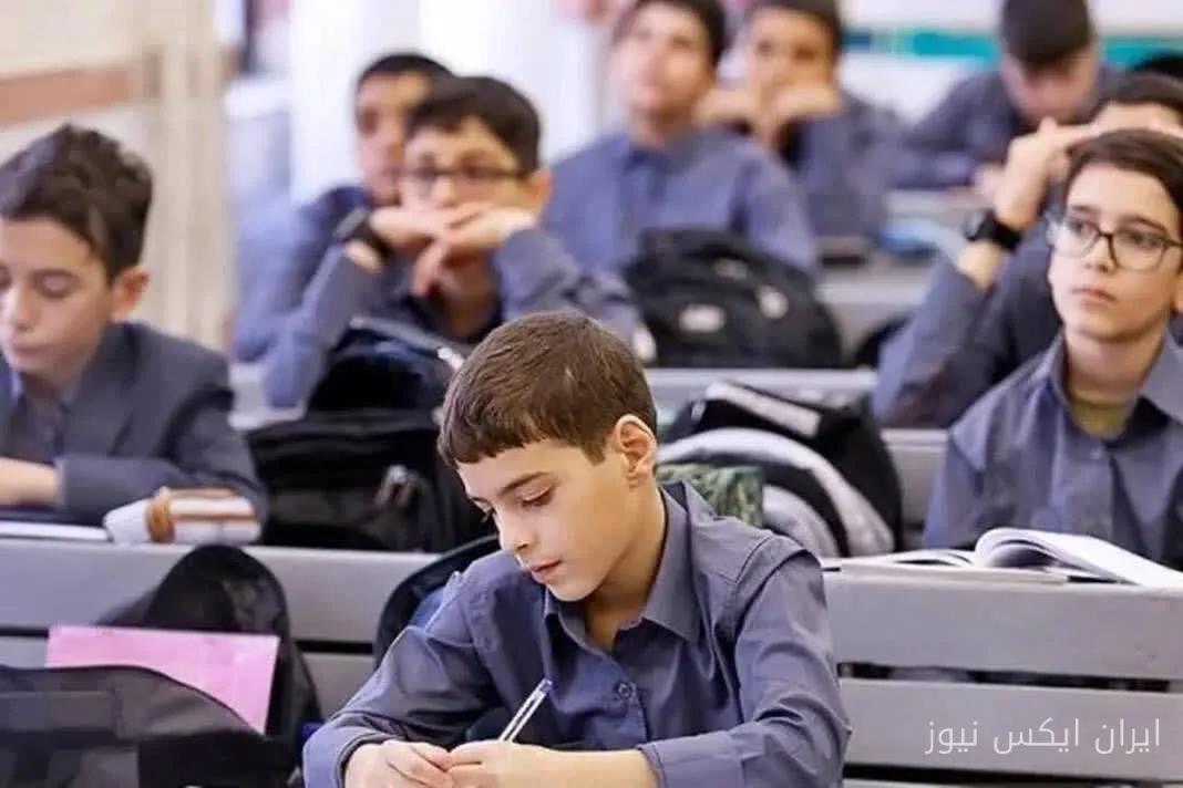 مدیرکل کمیته امداد هرمزگان از تهیه ۴۹ هزار بسته نوشت‌افزار خبر داد