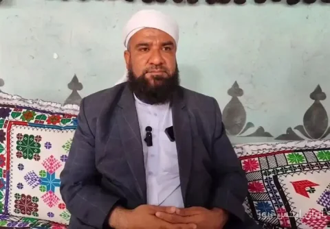 تجمع الناس في زاهدان لتوديع مولوي الشهيد يوسف گرگيچ