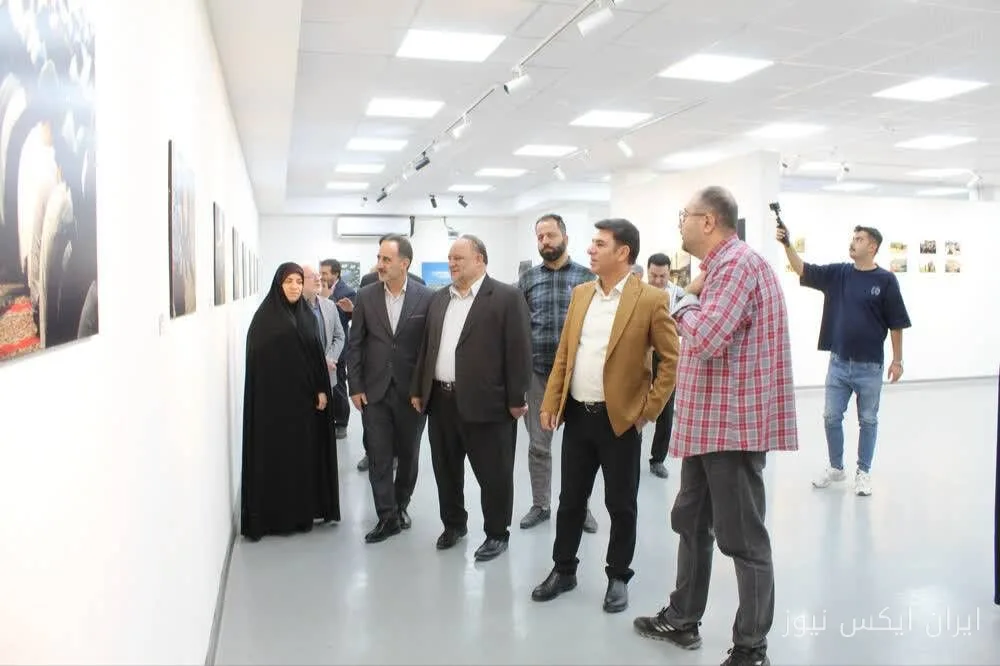 نمایشگاه آثار برگزیده جشنواره «رسول مهربانی‌ها» در کرمانشاه افتتاح شد