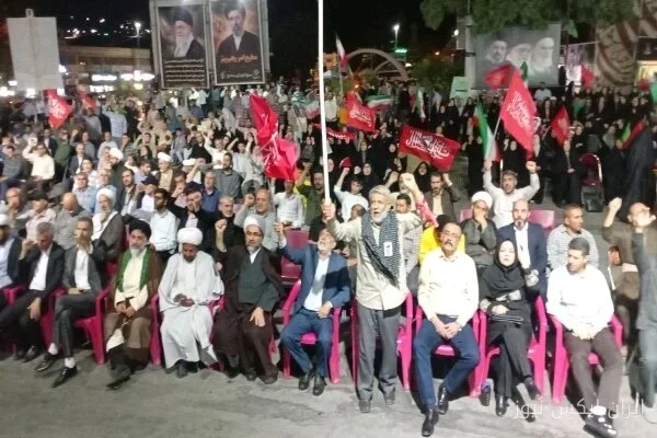 کردستانی‌ها در میدان آزادی: همبستگی و مقاومت شبانه در سنندج