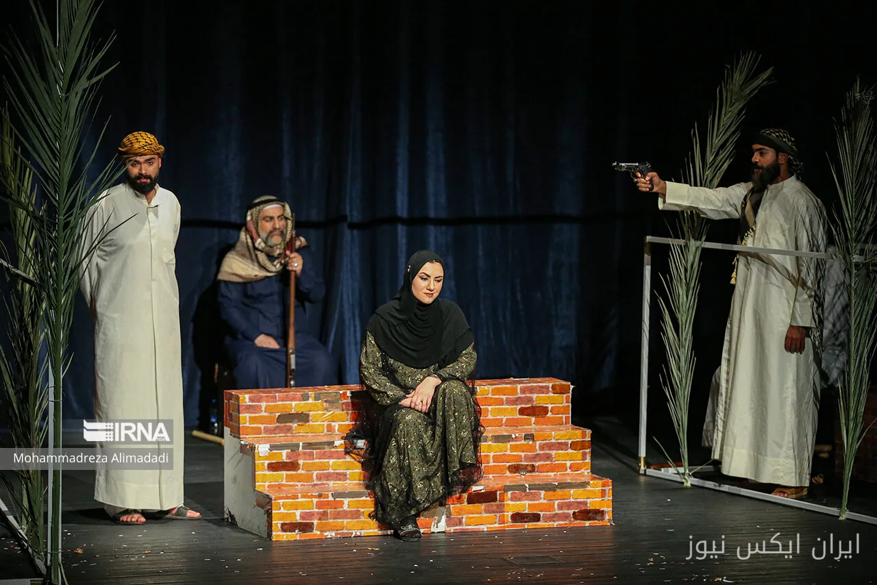هنرمندان آبادان در بلاتکلیفی سالن نمایش قرار دارند