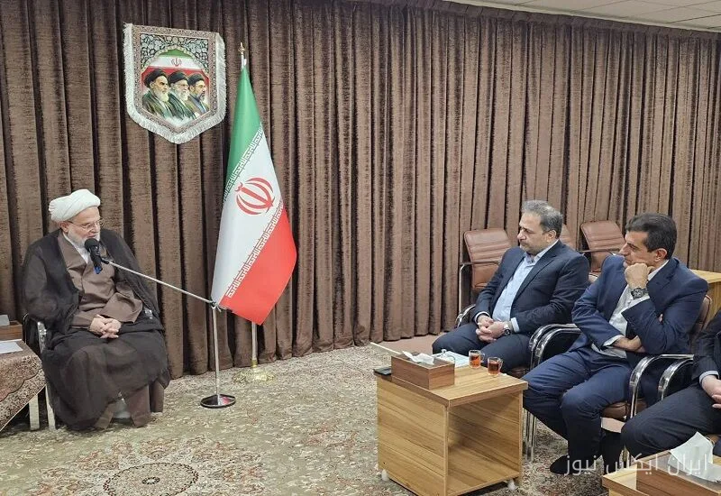 نماینده ولیفقیه در کردستان: وضعیت معیشت کارگران استان نیازمند تصمیمگیری فوری است