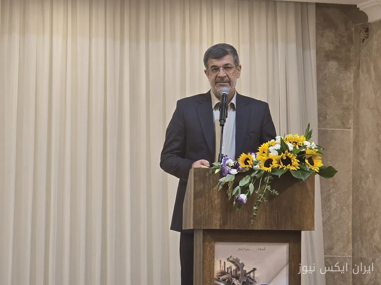 استاندار یزد: صنعتگران با وجود چالش‌ها، اشتغال را حفظ کردند